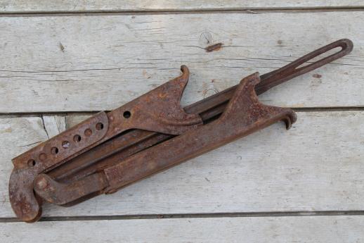 photo of antique tire changing tool for split rim wheels, Model T Ford vintage tire tool w/ 1925 patent #2