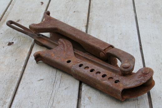 photo of antique tire changing tool for split rim wheels, Model T Ford vintage tire tool w/ 1925 patent #3