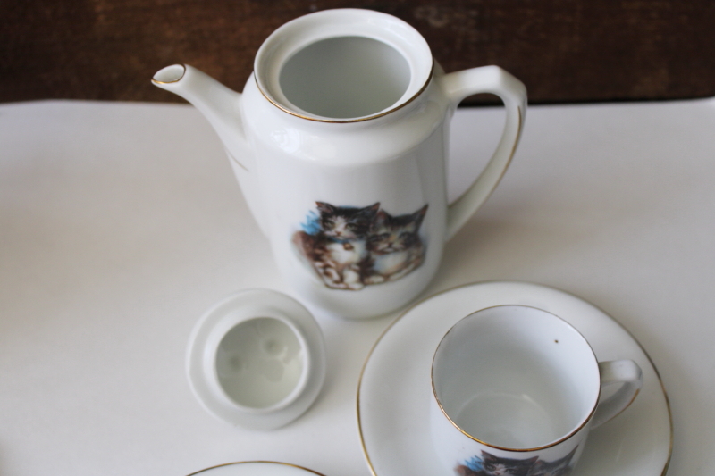 photo of antique toy tea set, childs size china doll dishes w/ kittens, early 1900s vintage Bavaria #4