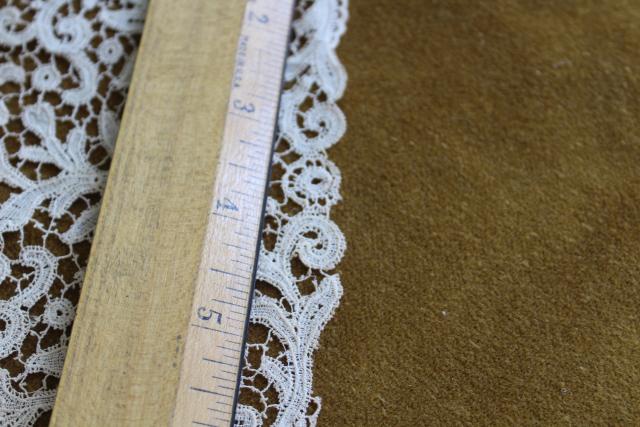 photo of antique venise lace collar, round bertha collar vintage Victorian Edwardian era #7