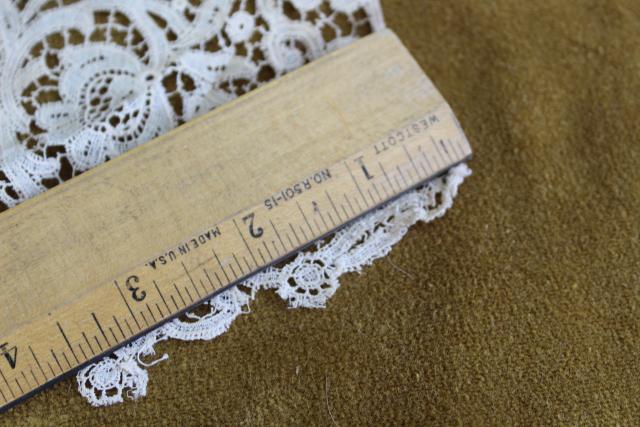 photo of antique venise lace collar, round bertha collar vintage Victorian Edwardian era #9