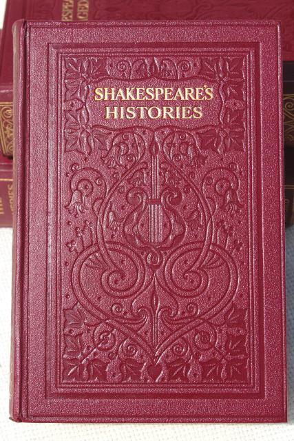 photo of antique vintage 1912 Oxford University Press Shakespeare in three volumes, red cloth gold covers #3