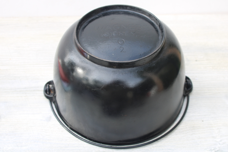 photo of antique vintage Wagner Ware cast iron #2 pot, round cauldron kettle w/ handle #4