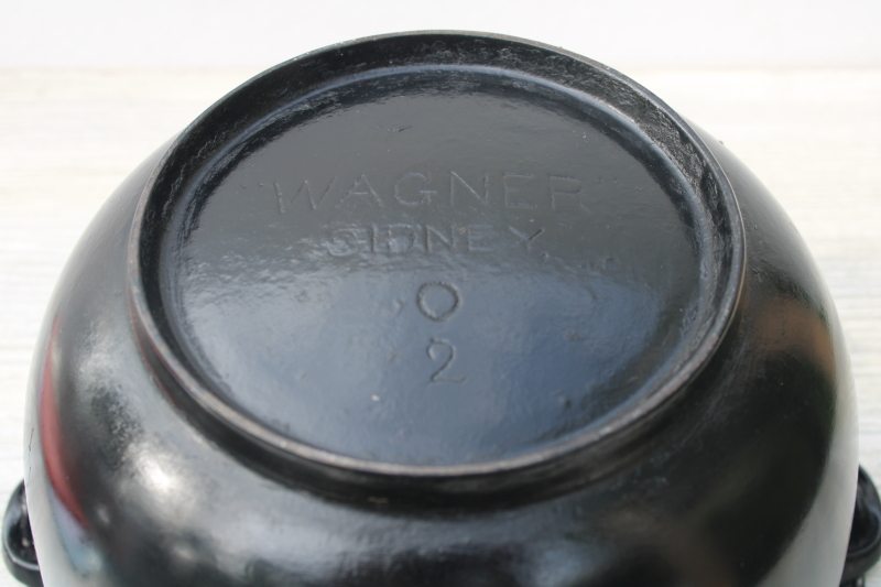 photo of antique vintage Wagner Ware cast iron #2 pot, round cauldron kettle w/ handle #5