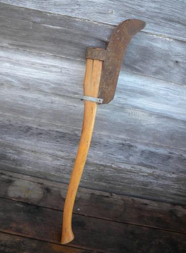 photo of antique vintage billhook or brush axe, primitive old farm tool #1