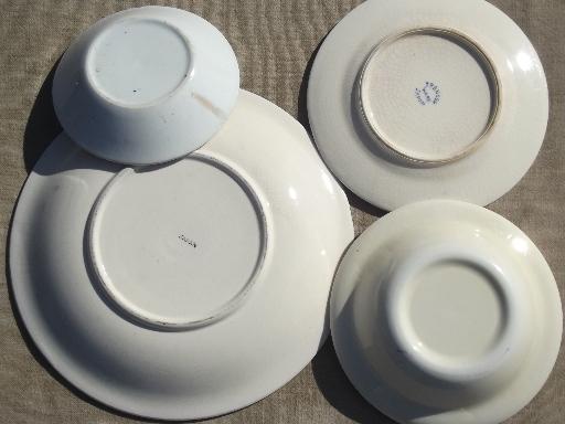 photo of antique vintage blue willow china, shabby old blue & white plates & bowls #4