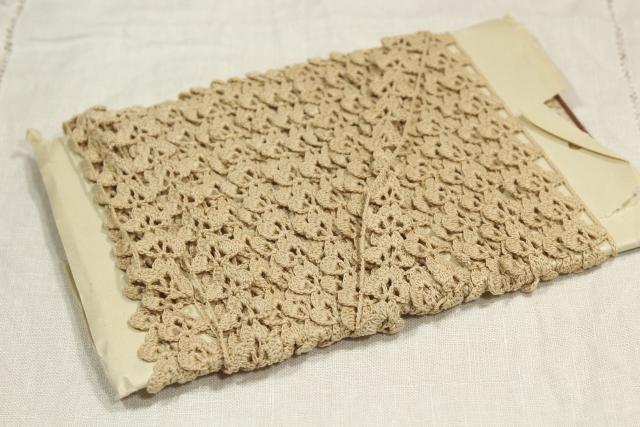 photo of antique vintage crocheted lace, clover picot edging handmade crochet trim #5