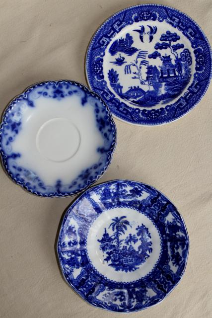 photo of antique vintage flow blue & white china, instant collection of 12 plates saucers #6