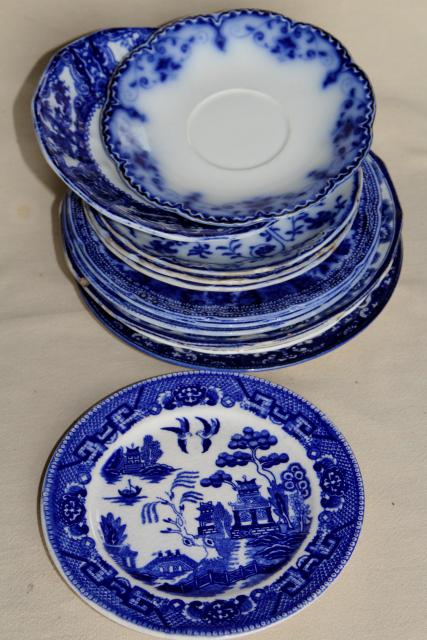 photo of antique vintage flow blue & white china, instant collection of 12 plates saucers #9