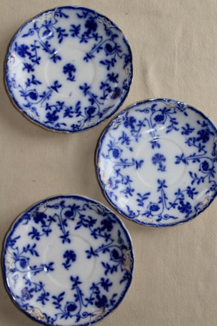 photo of antique vintage flow blue & white china, instant collection of 12 plates saucers #13