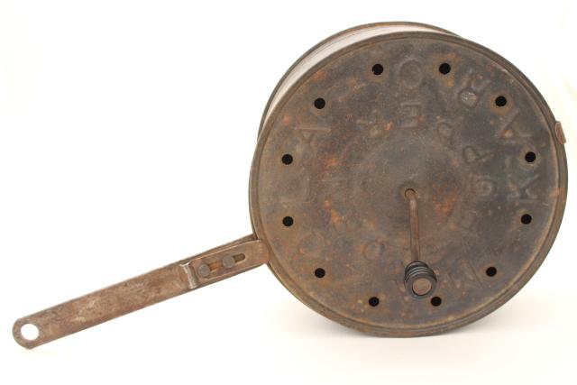 photo of antique vintage hand crank pop corn popper, old Karo Mazola stove top popcorn popper #6