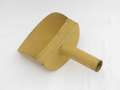 photo of antique vintage kitchen flour bin scoop or sugar shovel, primitive old yellow paint #3