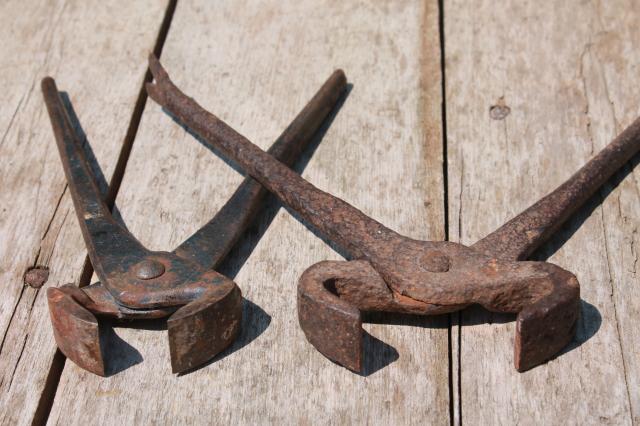 photo of antique vintage nippers forged iron farm primitive farrier / blacksmith tools #2