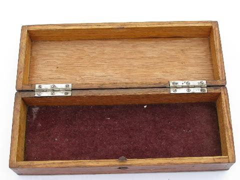 photo of antique vintage oak finger jointed/dovetailed wood box or case with latch #2