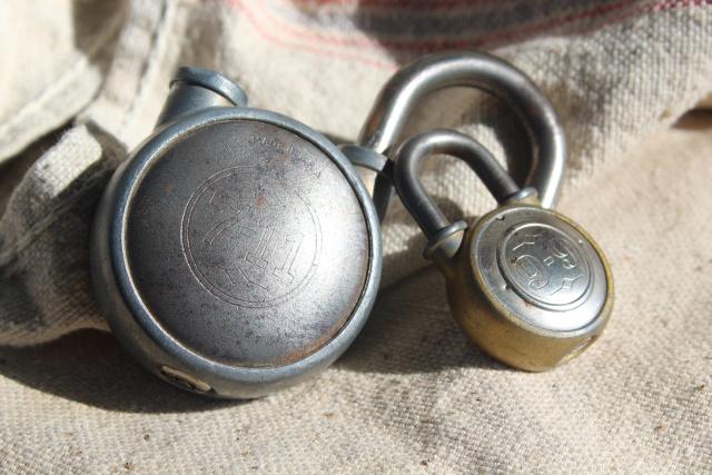 photo of antique vintage padlocks lot, Walsco 9-9 and 7-11 locks without keys #1