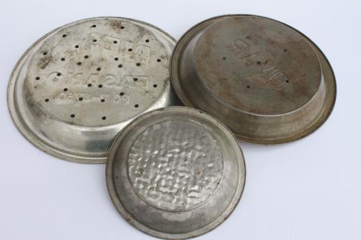 photo of antique & vintage pie tins, old metal pie pans for large & small pies #7