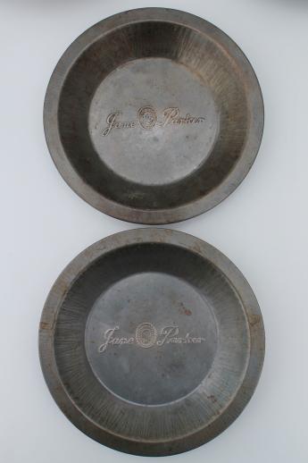 photo of antique & vintage pie tins, pans from Jane Parker pies, Bjelde's Madison Wisconsin #6