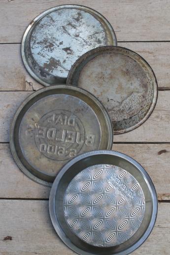 photo of antique & vintage pie tins, pans from Mrs. Wagner's pies, Bjelde's Madison Wisconsin #8