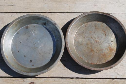photo of antique & vintage pie tins, pans from Mrs. Wagner's pies, Bjelde's Madison Wisconsin #9