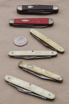 catalog photo of antique & vintage pocket knives, assorted lot Crucible Knife Co, Wm Frankfurth, Cattaraugus Cutlery etc.