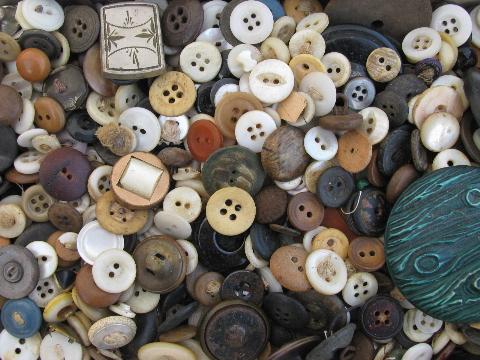 photo of antique & vintage sewing buttons lot, bakelite, mother of pearl, bone #2