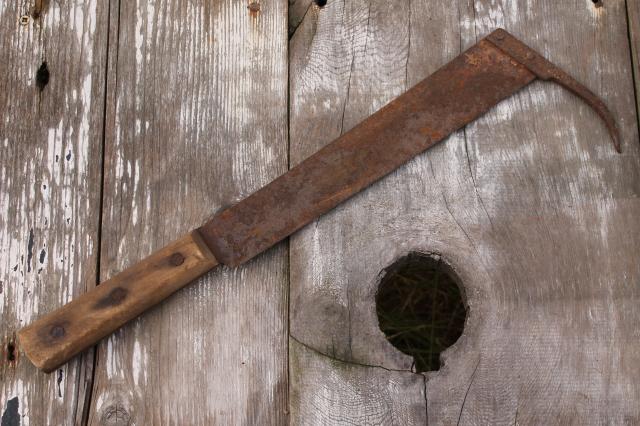 photo of antique vintage sugar beet knife rusty farm primitive tool machete corn knife #3