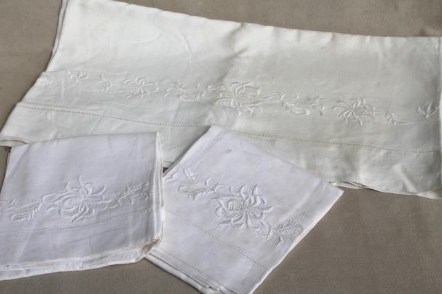 photo of antique vintage white cotton sheets & pillowcases w/ crochet lace, white work embroidered bed linen lot #8