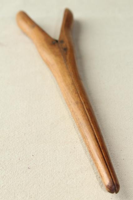 photo of antique vintage wood spring clamp glove turner / stretcher / finger form blocker #5