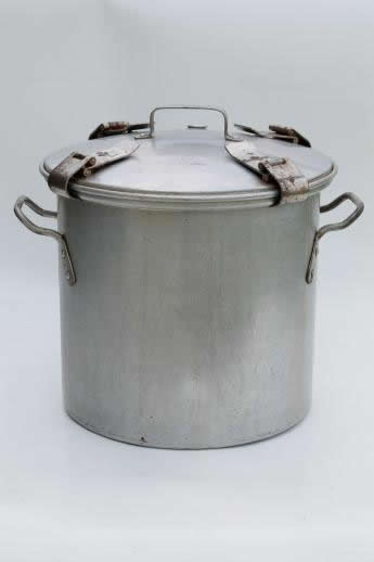 photo of antique waterless cookers, steamer pots with whistles, American Cooker No. 70 w/ 1910 patent #6