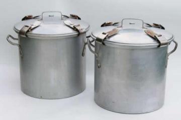 catalog photo of antique waterless cookers, steamer pots with whistles, American Cooker No. 70 w/ 1910 patent