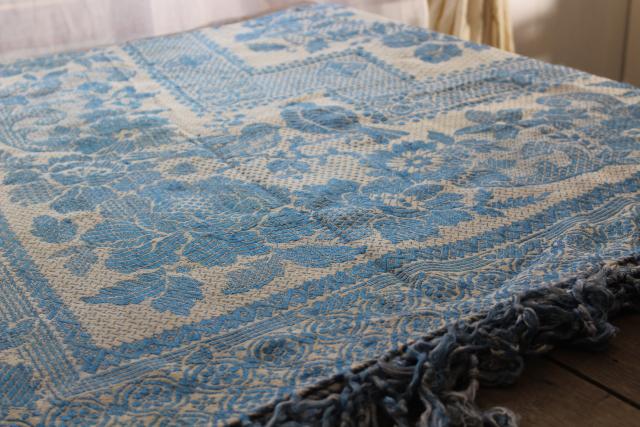 photo of antique wedding gift, shawl fringe bedspread or curtain panel, blue & white vintage fabric #7