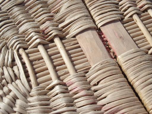 photo of antique wicker basket w/ lid, vintage picnic hamper or sewing  basket #2