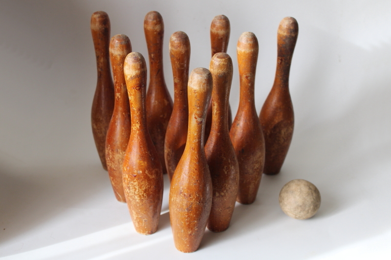 photo of antique wood bowling skittles set, 1800s vintage parlor toy small bowling pins & ball #1