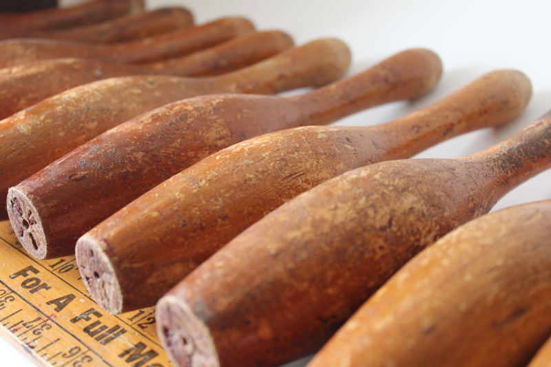 photo of antique wood bowling skittles set, 1800s vintage parlor toy small bowling pins & ball #6