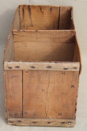 photo of antique wood box stenciled Laabs Milwaukee butter & eggs, primitive vintage egg crate #6