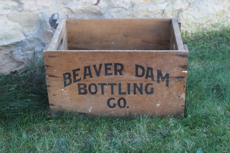 photo of antique wood crate Beaver Dam Bottling Co, Wiscosnsin beer bottles case early 1900s vintage  #3