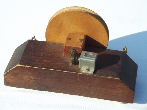 photo of antique wood measuring wheel counter for wool yarn,linen flax string/thread/cord #1