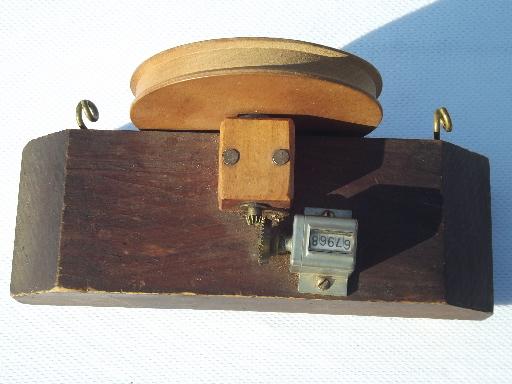 photo of antique wood measuring wheel counter for wool yarn,linen flax string/thread/cord #3