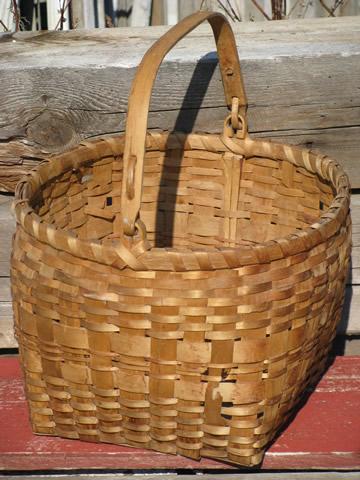 photo of antique wood splint gathering basket w/ handle, old harvest basket #1