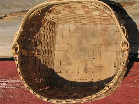 photo of antique wood splint gathering basket w/ handle, old harvest basket #5