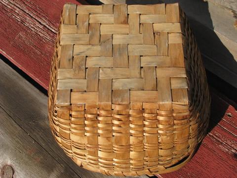 photo of antique wood splint gathering basket w/ handle, old harvest basket #7