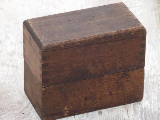 photo of antique wood tool box for number stamps, old Millers Falls paper label #4