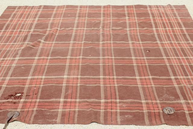 photo of antique wool horse blanket w/ leather straps Cleveland Ohio Blanket Mills label #3