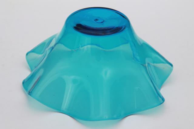 photo of aqua ocean blue art glass bowl, hand blown Mexican glass, vintage Mexico souvenir #5