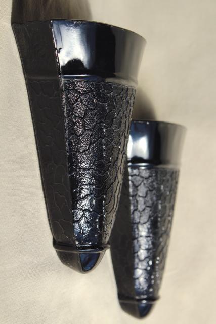 photo of art deco ebony black glass wall pocket vases pair, vintage Imperial crackle pattern glass #2