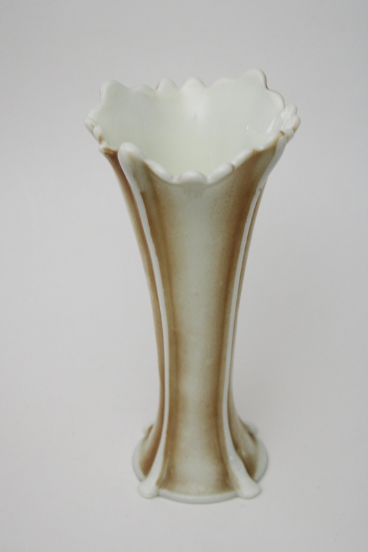 photo of art nouveau vintage Northwood custard glass vase circa 1910, four pillars flared trumpet shape #1