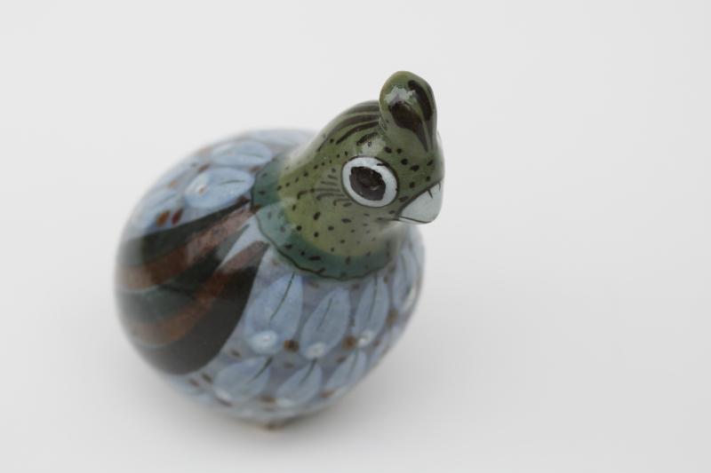 photo of artist signed vintage Mexican art pottery quail bird figurine, Tonala burnished clay #2