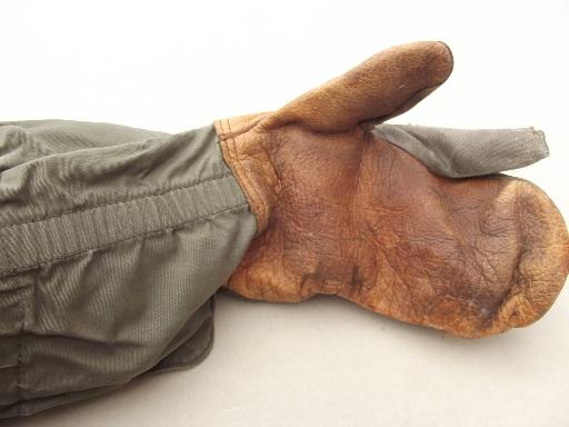 photo of authentic vintage army shooting mittens, drab green cotton w/ leather palm #6