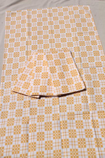 photo of authentic vintage cotton feed sack fabric kitchen towels, yellow & white checked plaid #2