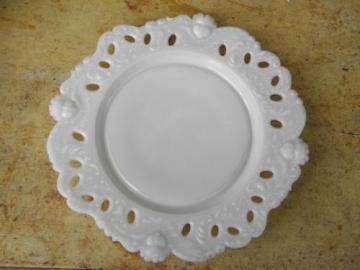 catalog photo of baby face pattern antique vintage milk glass plate, lace edge w/ cupid